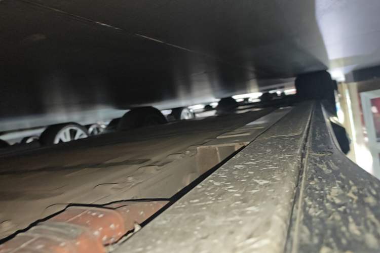 Used Nio EC6 2024 75 kWh Right Side Sill