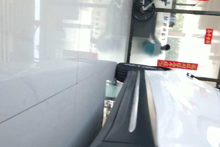 Used Nio EC6 2024 75 kWh Right Side Sill