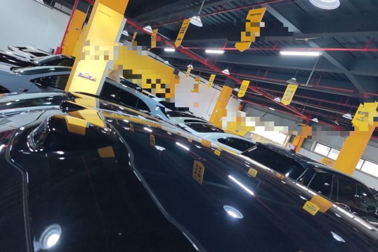 Used Nio EC6 2024 75 kWh Roof