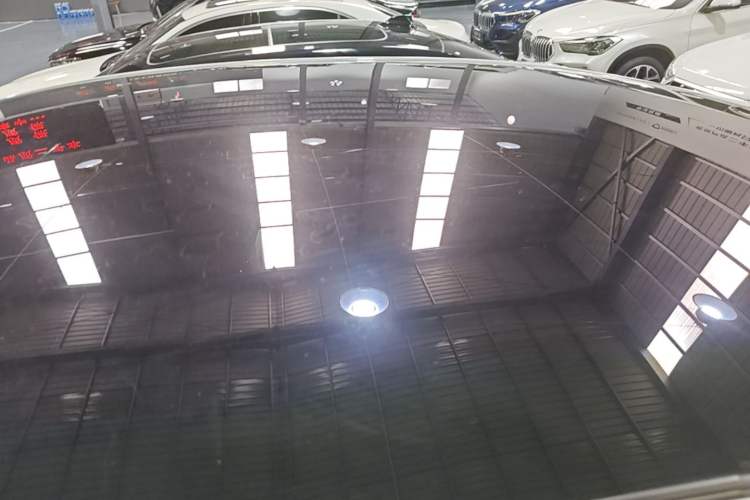 Used Nio EC6 2024 75 kWh Roof