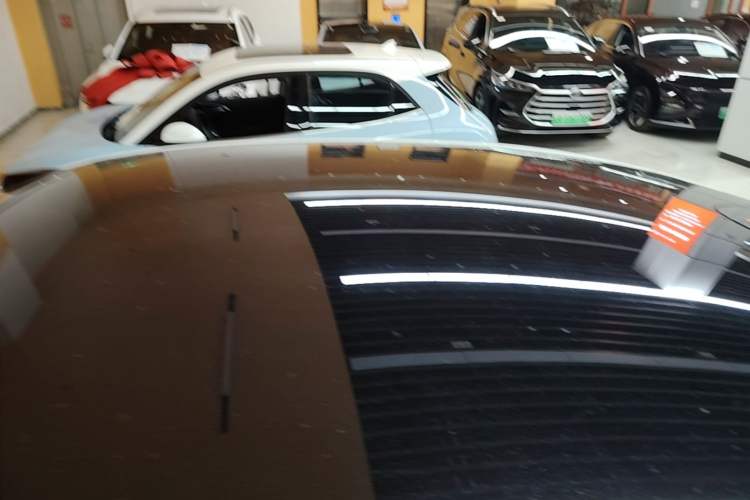 Used Nio EC6 2024 75 kWh Roof
