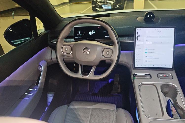 Used Nio EC6 2024 75 kWh Steering Wheel