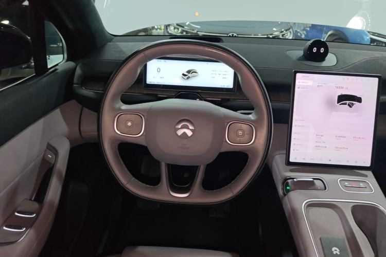 Used Nio EC6 2024 75 kWh Steering Wheel