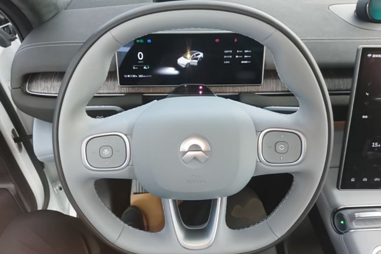 Used Nio EC6 2024 75 kWh Steering Wheel