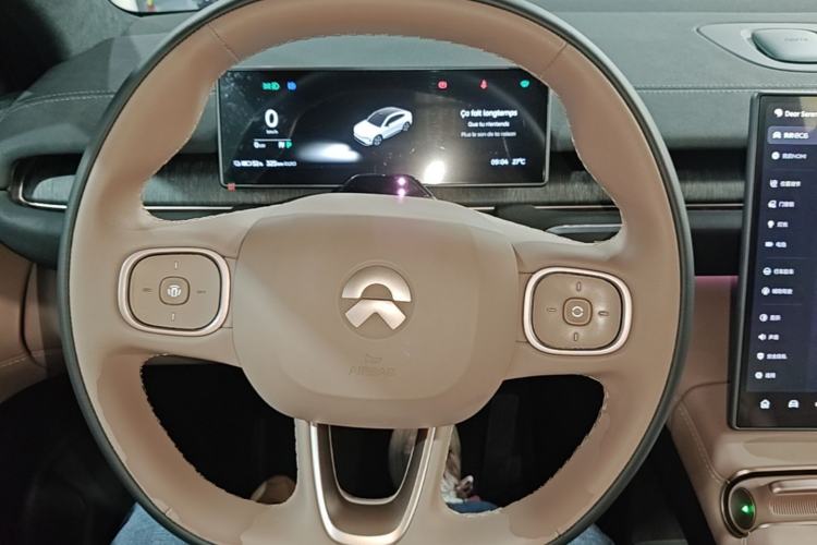 Used Nio EC6 2024 75 kWh Steering Wheel