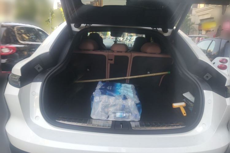 Used Nio EC6 2024 75 kWh Trunk
