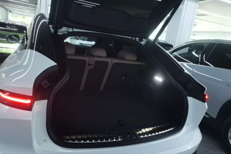 Used Nio EC6 2024 75 kWh Trunk