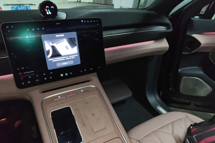 Used Nio EC6 2025 75 kWh Audio And AC Panel