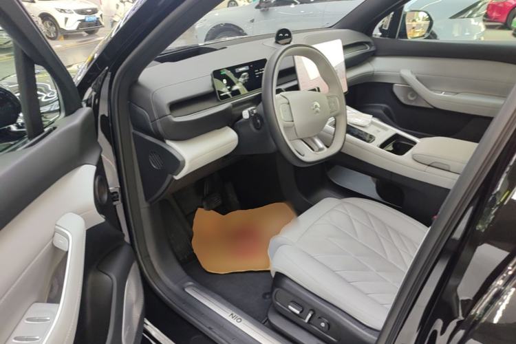 Used Nio EC6 2025 75 kWh Driver Seat