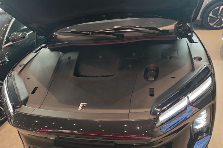 Used Nio EC6 2025 75 kWh Engine Bay