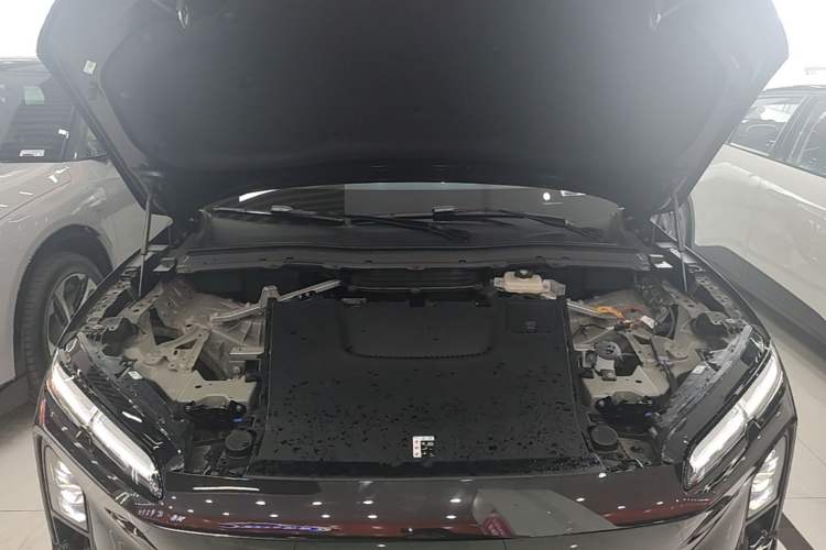 Used Nio EC6 2025 75 kWh Engine Bay