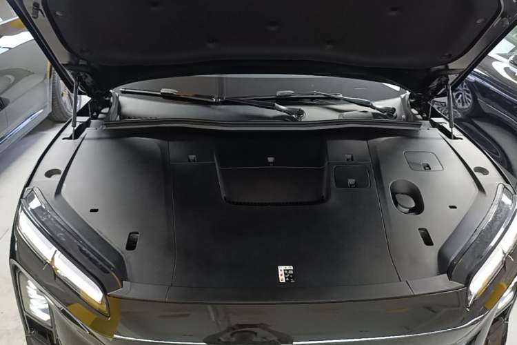 Used Nio EC6 2025 75 kWh Engine Bay