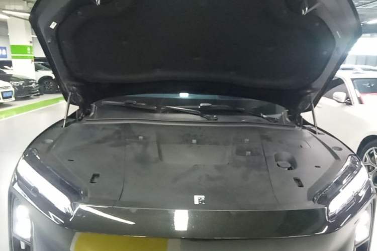 Used Nio EC6 2025 75 kWh Engine Bay