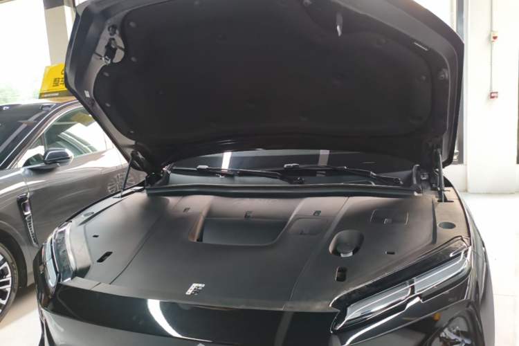 Used Nio EC6 2025 75 kWh Engine Bay