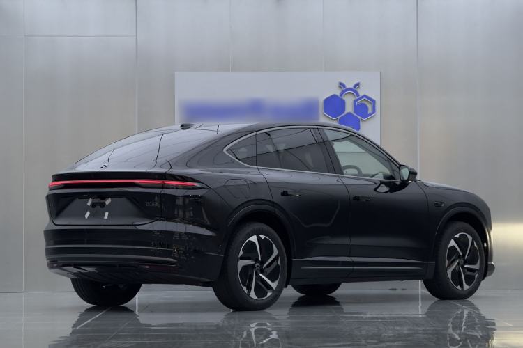Used Nio EC6 2025 75 kWh Exterior 7