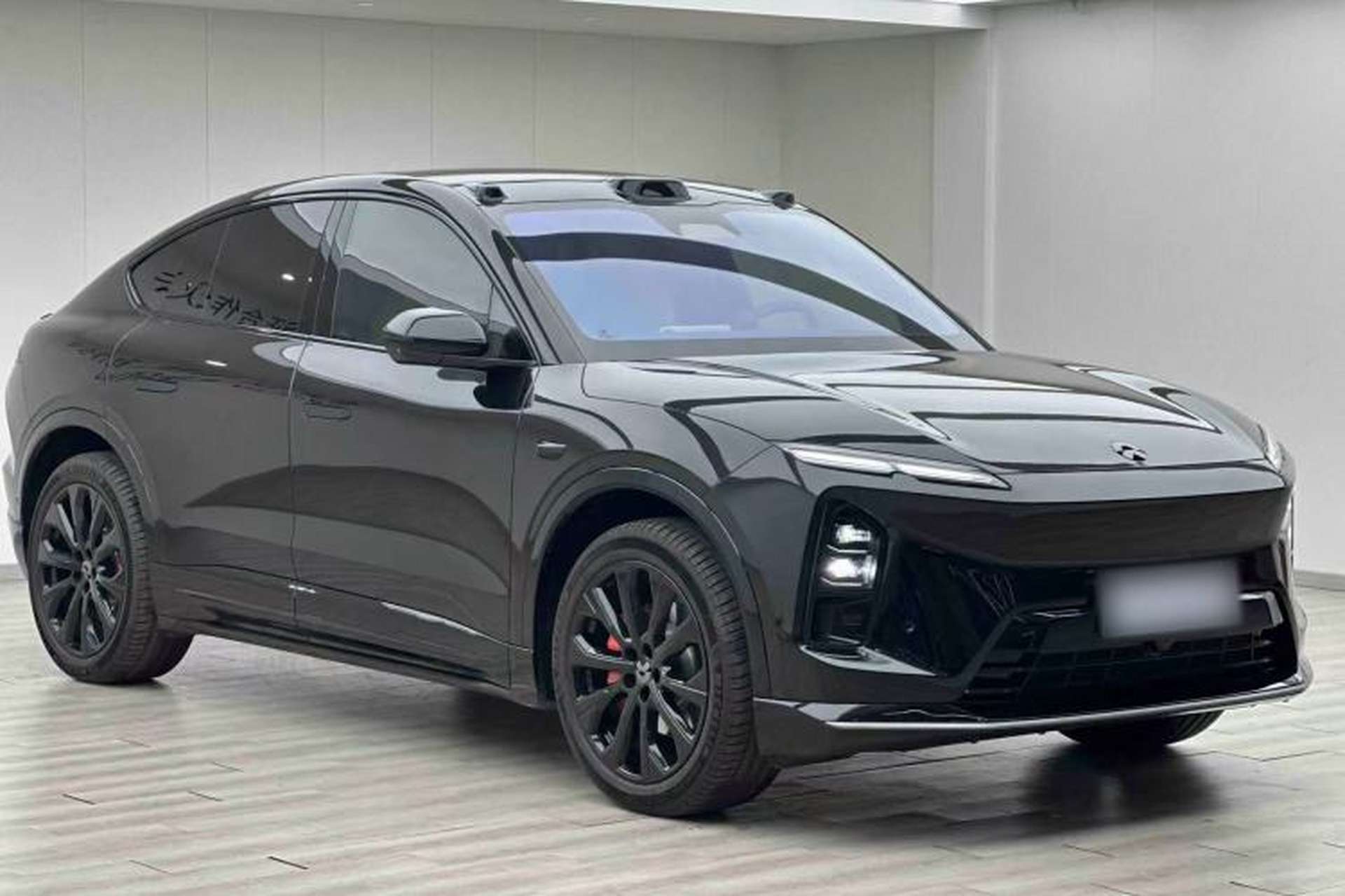 Used Nio EC6 2025 75 kWh Front Right 45 Deg