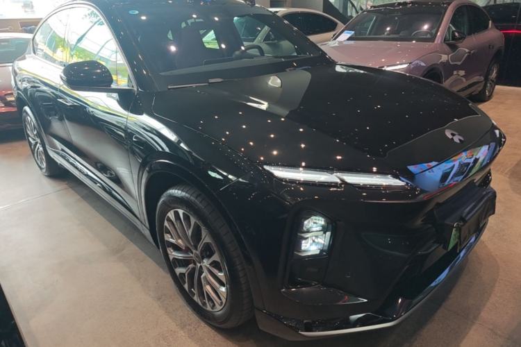 Used Nio EC6 2025 75 kWh Front Right 45 Deg
