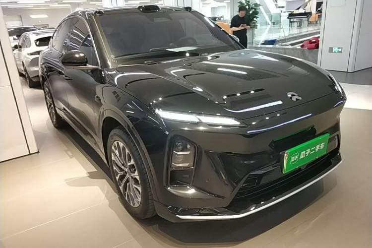 Used Nio EC6 2025 75 kWh Front Right 45 Deg