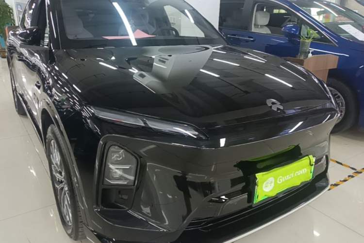 Used Nio EC6 2025 75 kWh Front Right 45 Deg