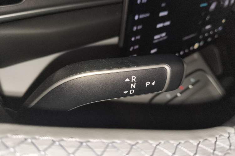 Used Nio EC6 2025 75 kWh Gear Lever