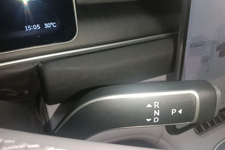Used Nio EC6 2025 75 kWh Gear Lever
