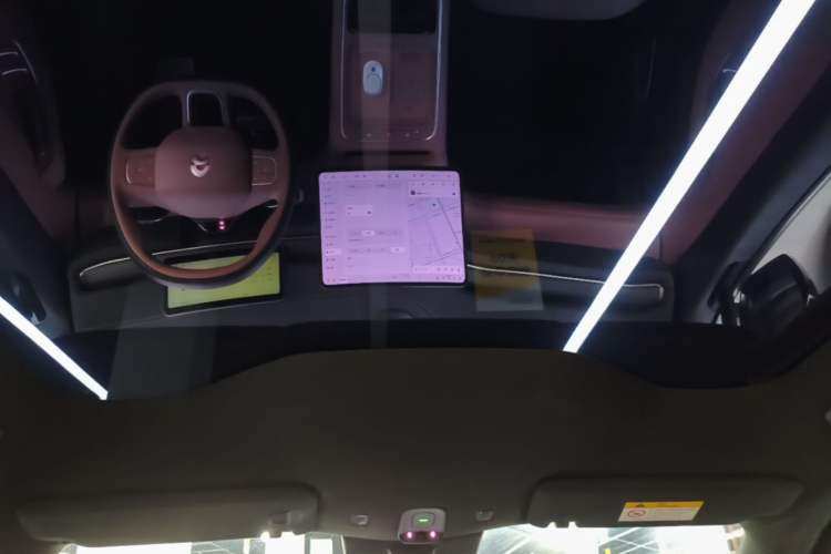 Used Nio EC6 2025 75 kWh Headliner