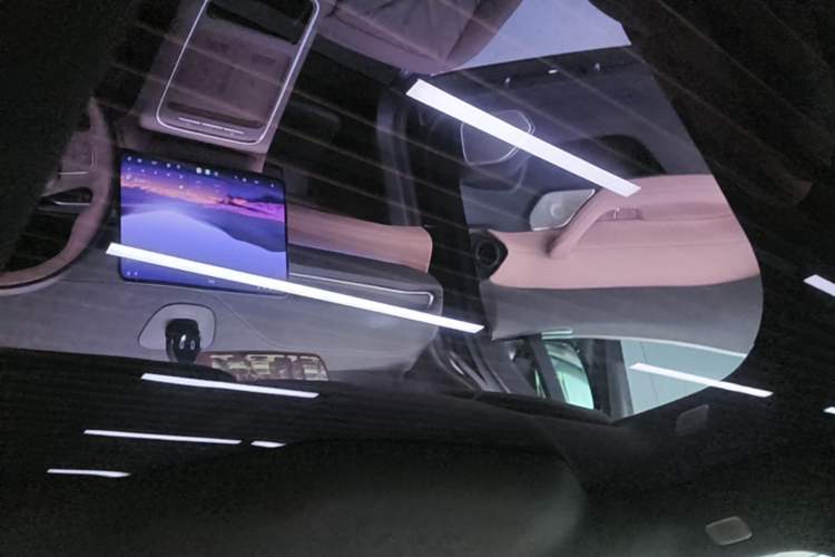 Used Nio EC6 2025 75 kWh Headliner