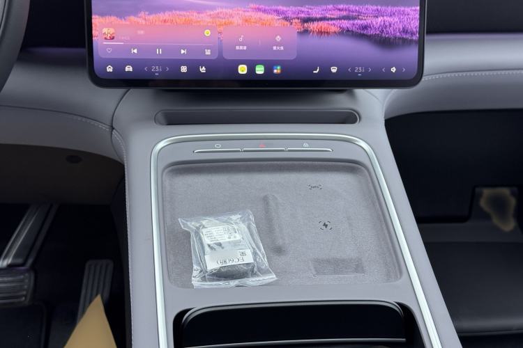 Used Nio EC6 2025 75 kWh Interior 2