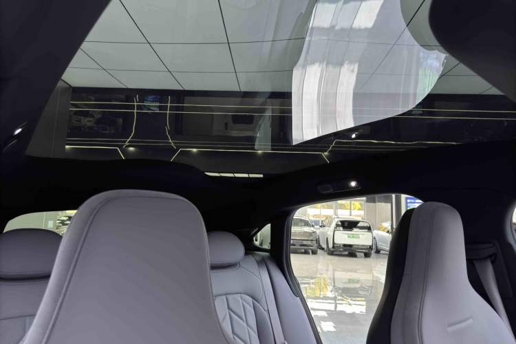 Used Nio EC6 2025 75 kWh Interior 3