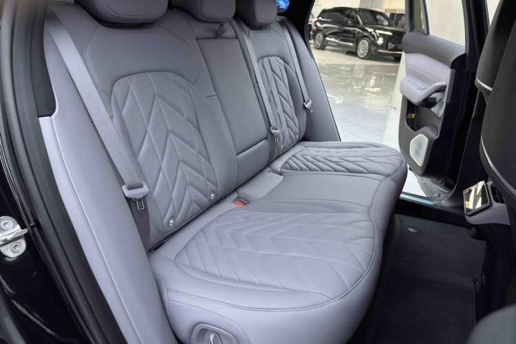 Used Nio EC6 2025 75 kWh Interior 7