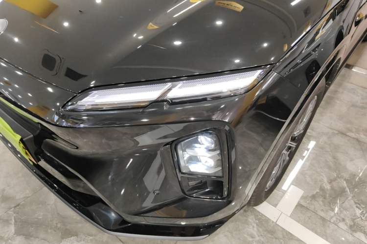 Used Nio EC6 2025 75 kWh Left Front Headlight