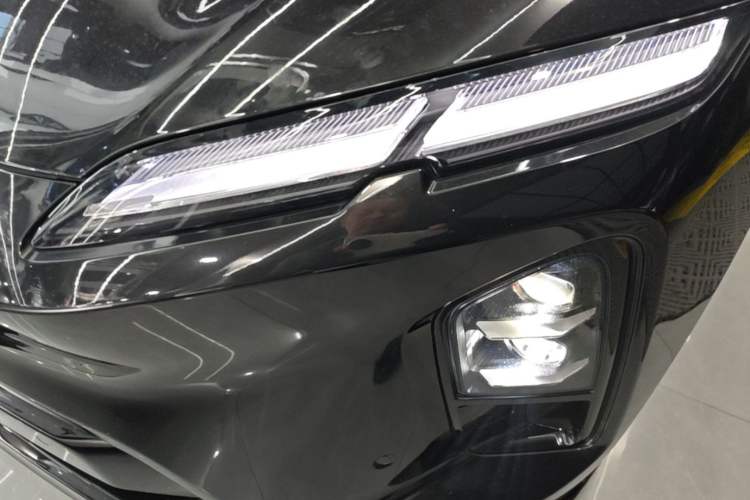 Used Nio EC6 2025 75 kWh Left Front Headlight
