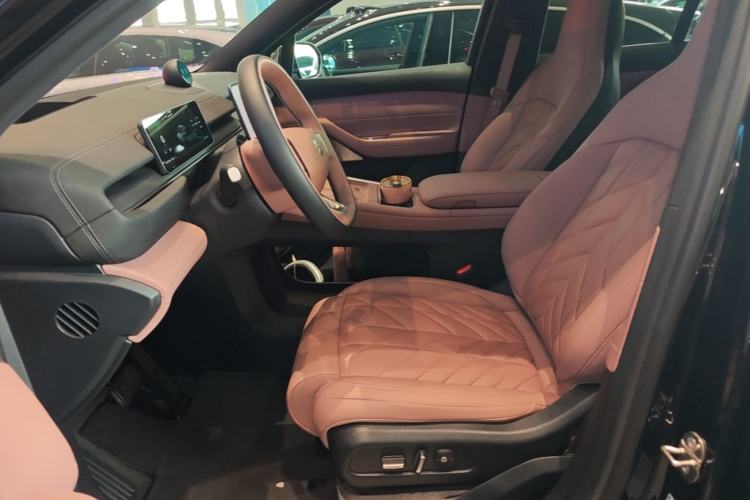 Used Nio EC6 2025 75 kWh Left Front Seat