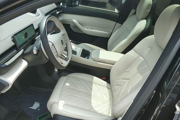 Used Nio EC6 2025 75 kWh Left Front Seat
