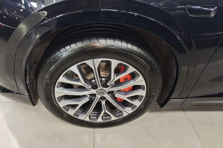 Used Nio EC6 2025 75 kWh Left Front Wheel Hub