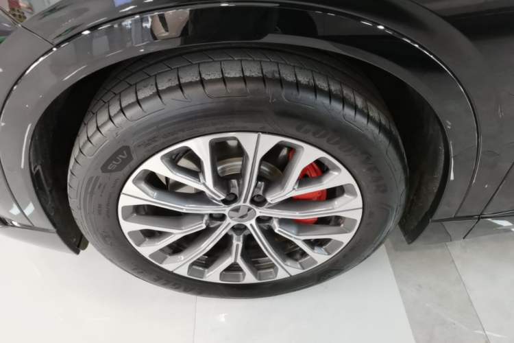 Used Nio EC6 2025 75 kWh Left Front Wheel Hub