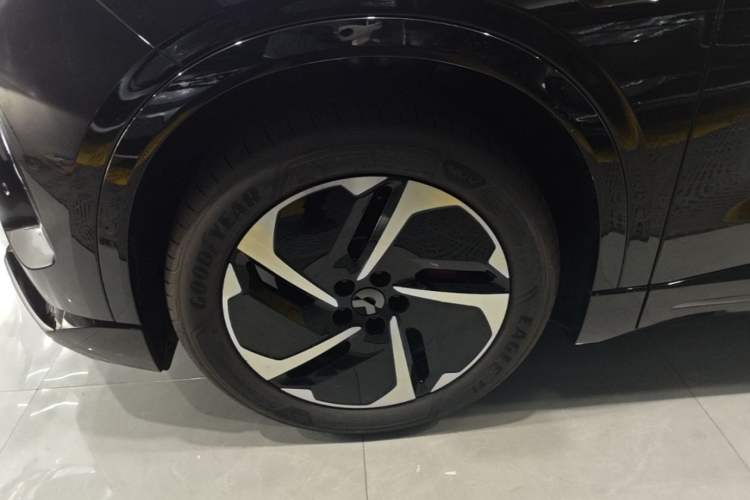 Used Nio EC6 2025 75 kWh Left Front Wheel Hub