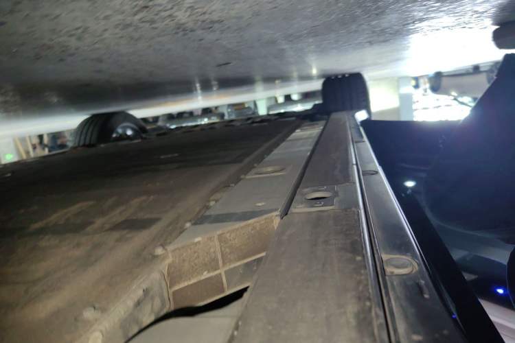 Used Nio EC6 2025 75 kWh Left Side Sill