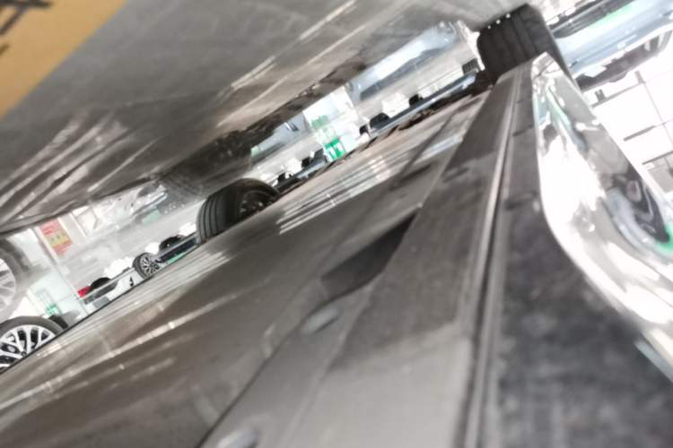 Used Nio EC6 2025 75 kWh Left Side Sill