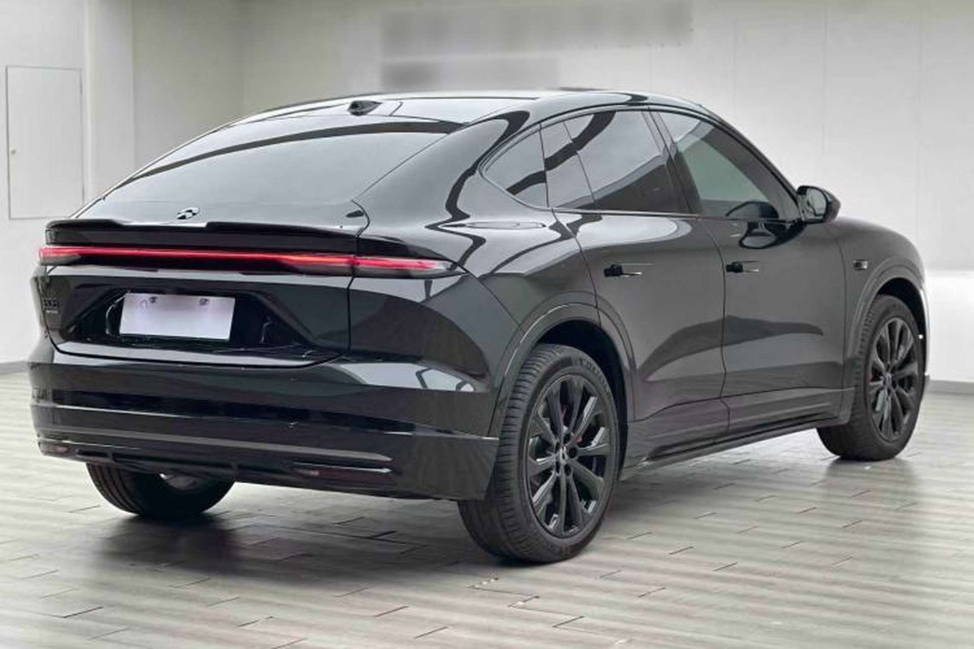 Used Nio EC6 2025 75 kWh Rear Right 45 Deg