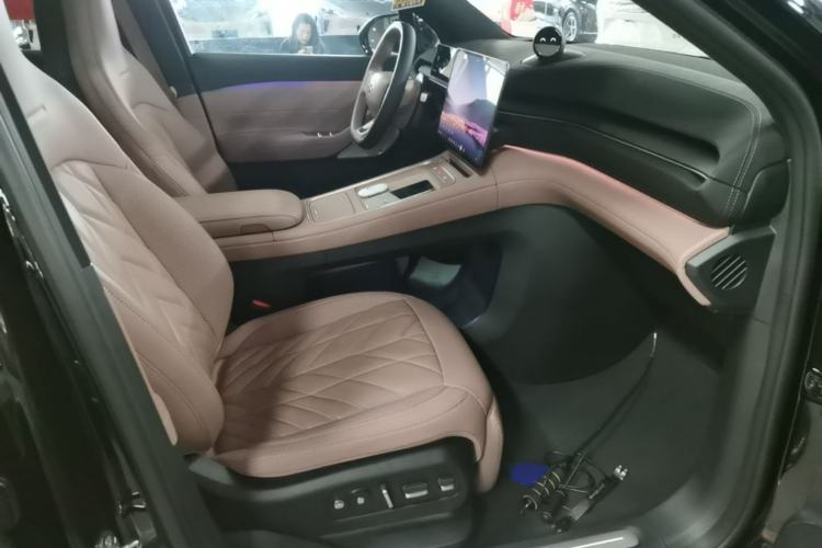 Used Nio EC6 2025 75 kWh Right Front Seat