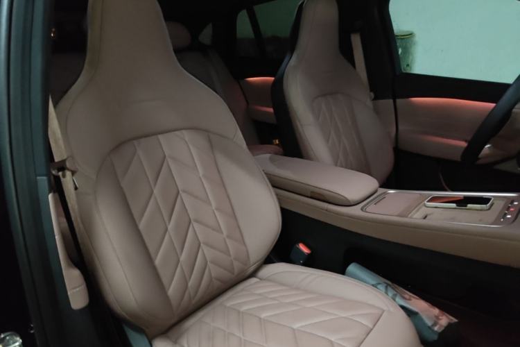 Used Nio EC6 2025 75 kWh Right Front Seat
