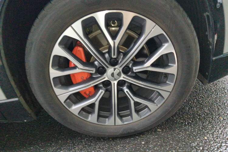 Used Nio EC6 2025 75 kWh Right Front Wheel Hub