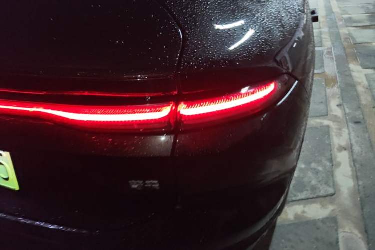 Used Nio EC6 2025 75 kWh Right Rear Taillight