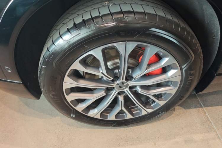 Used Nio EC6 2025 75 kWh Right Rear Wheel Hub