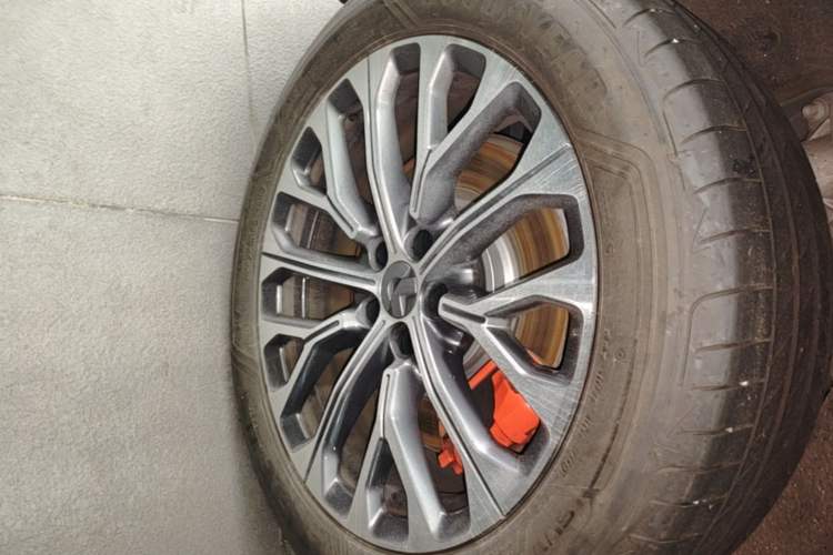 Used Nio EC6 2025 75 kWh Right Rear Wheel Hub