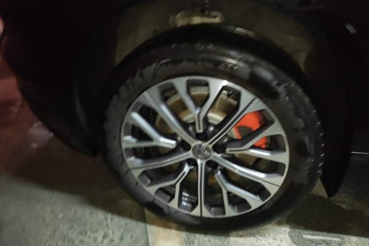 Used Nio EC6 2025 75 kWh Right Rear Wheel Hub