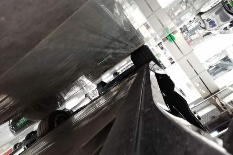 Used Nio EC6 2025 75 kWh Right Side Sill