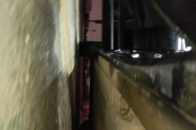 Used Nio EC6 2025 75 kWh Right Side Sill