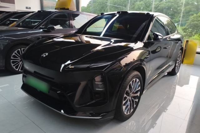 Used Nio EC6 2025 75 kWh
